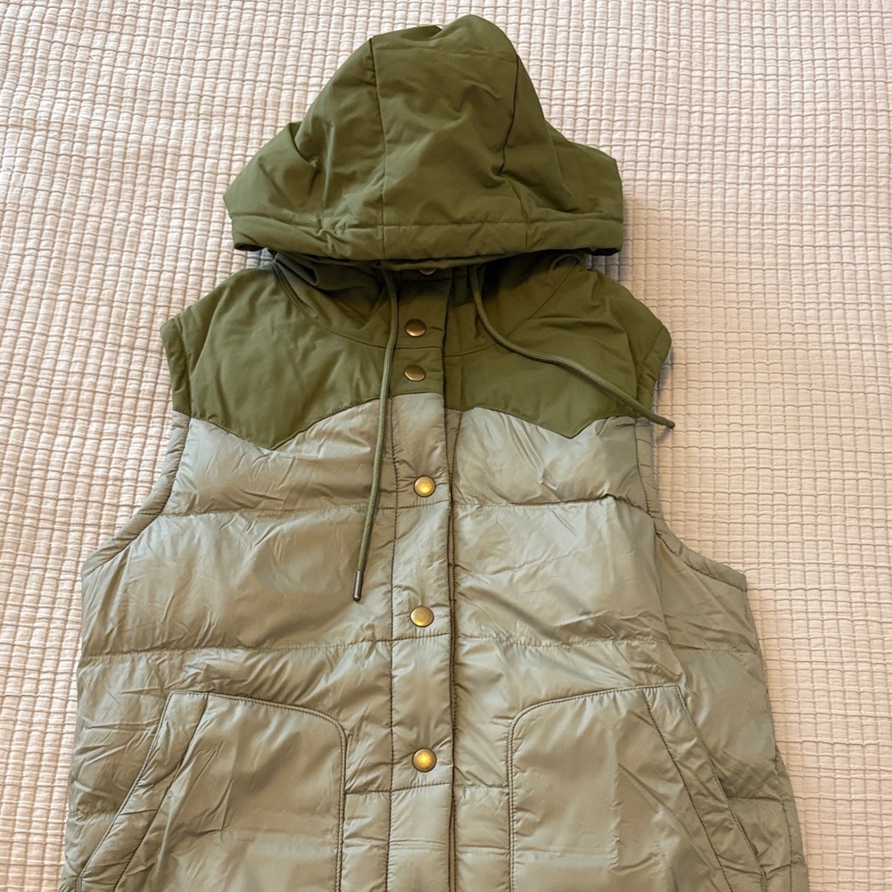 Patagonia Bivy Hooded Puffer Vest